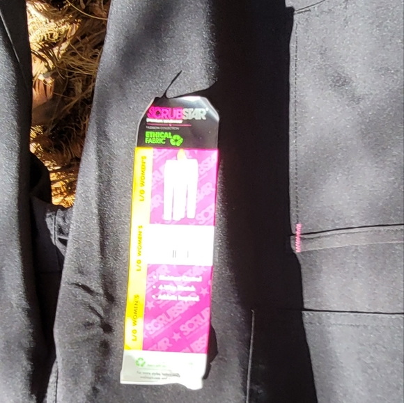 NWT MOISTURE CONTROL 4 WAY STRETCH SCRUB BOTTOMS - Picture 2 of 4